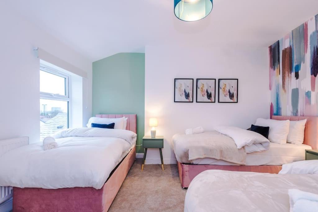 Holiday home 5 Bed Salford Sanctuary Retreat